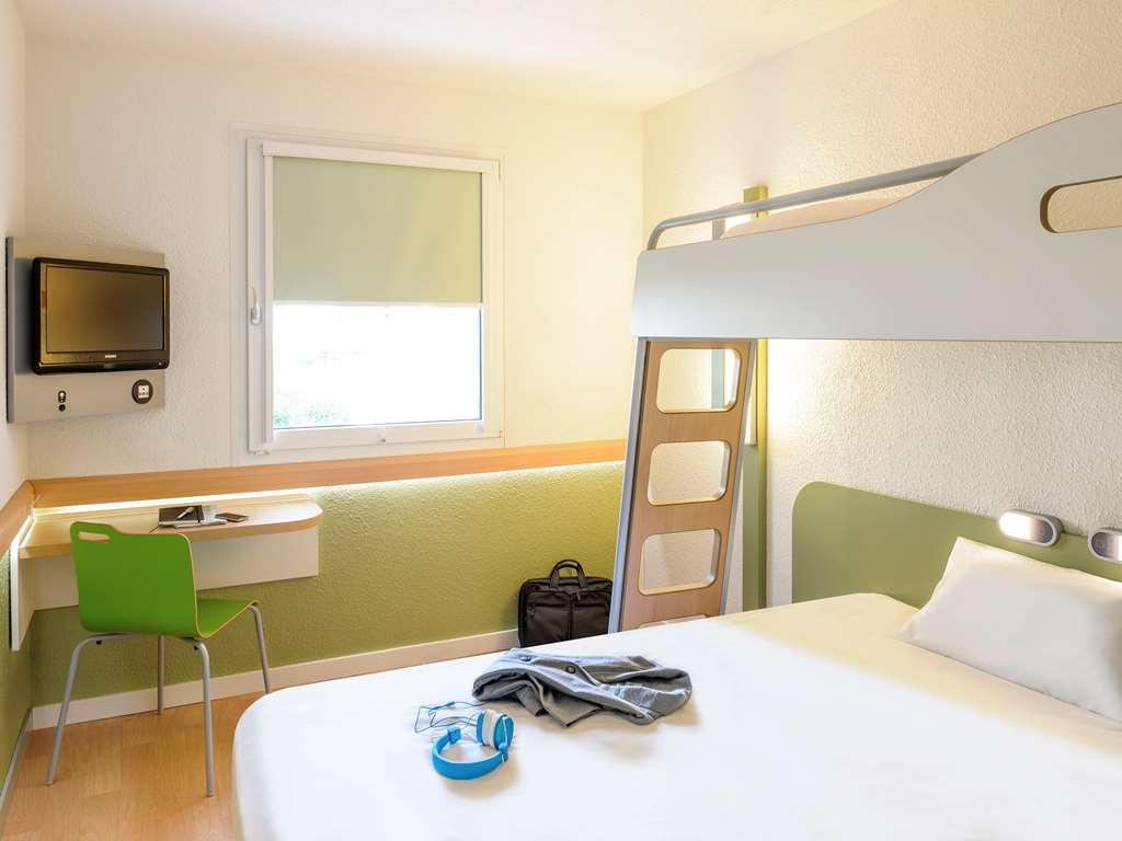 Готель Ibis Budget Zurich City West Номер фото