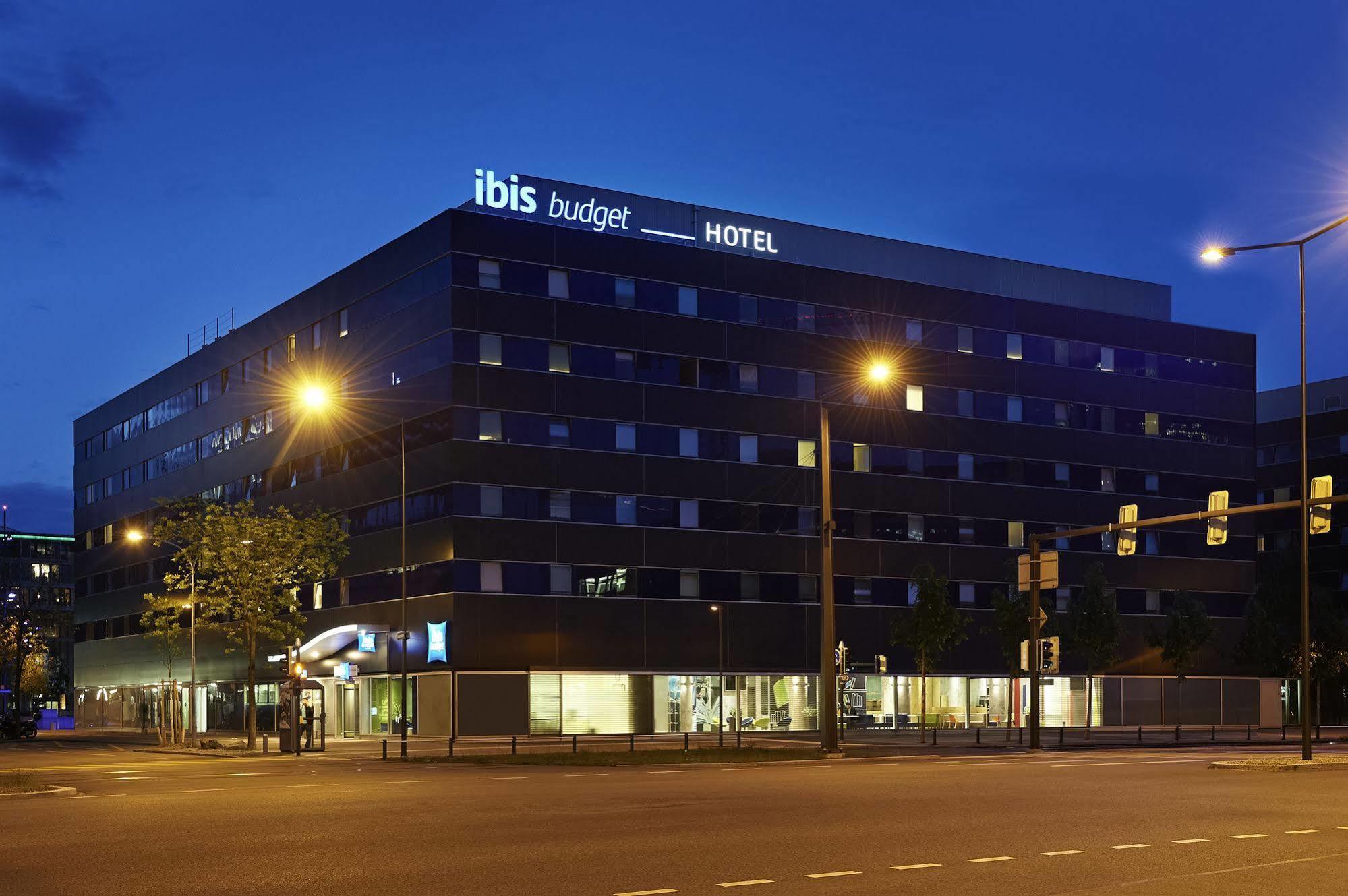 Готель Ibis Budget Zurich City West Екстер'єр фото